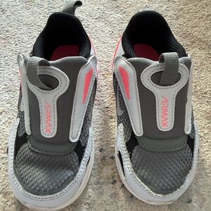 Nike Kids Gray and Pink Air Max Bolt